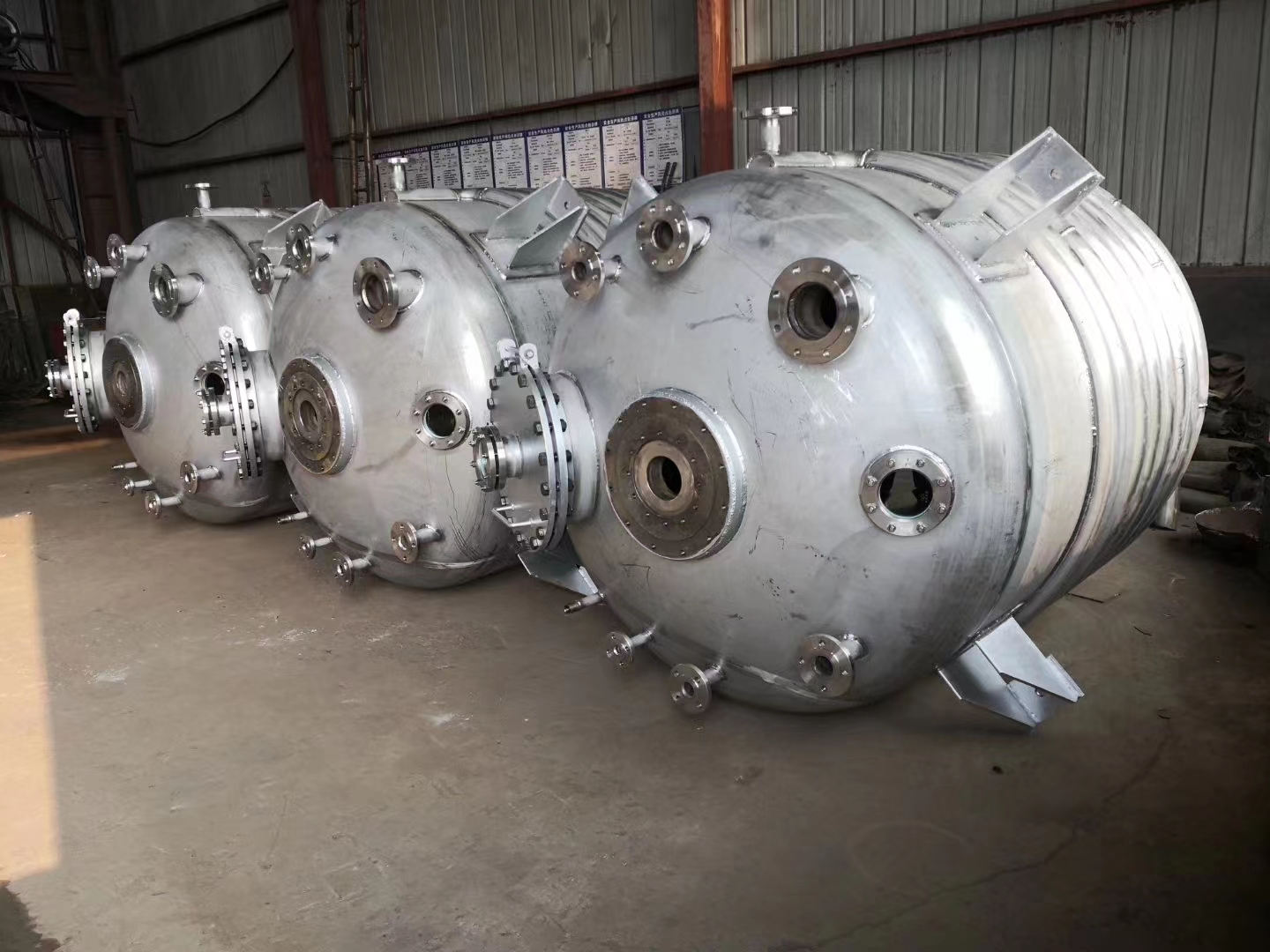 不銹鋼反應(yīng)釜安全性的問題